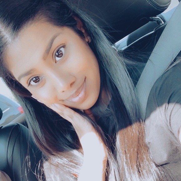 Meet your Posher, Neha - Picture 1 of 1